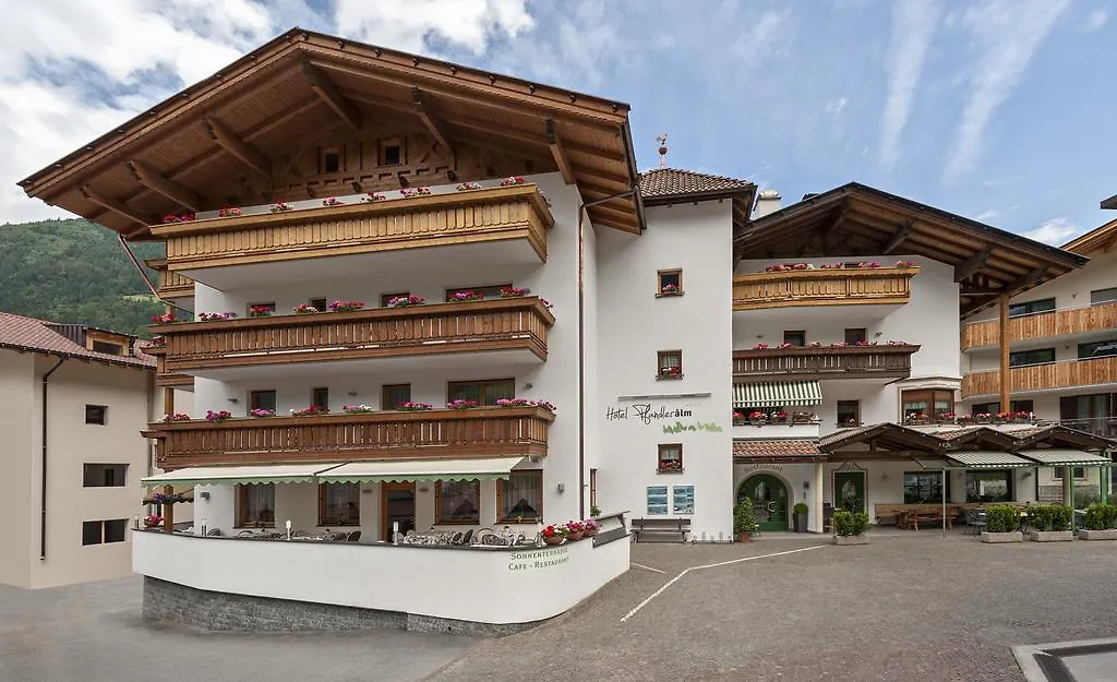 Hotel Pfandleralm-1